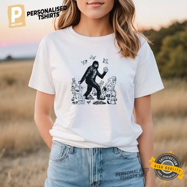 Bigfoot King Of Jungle Funny Meme T shirt 1